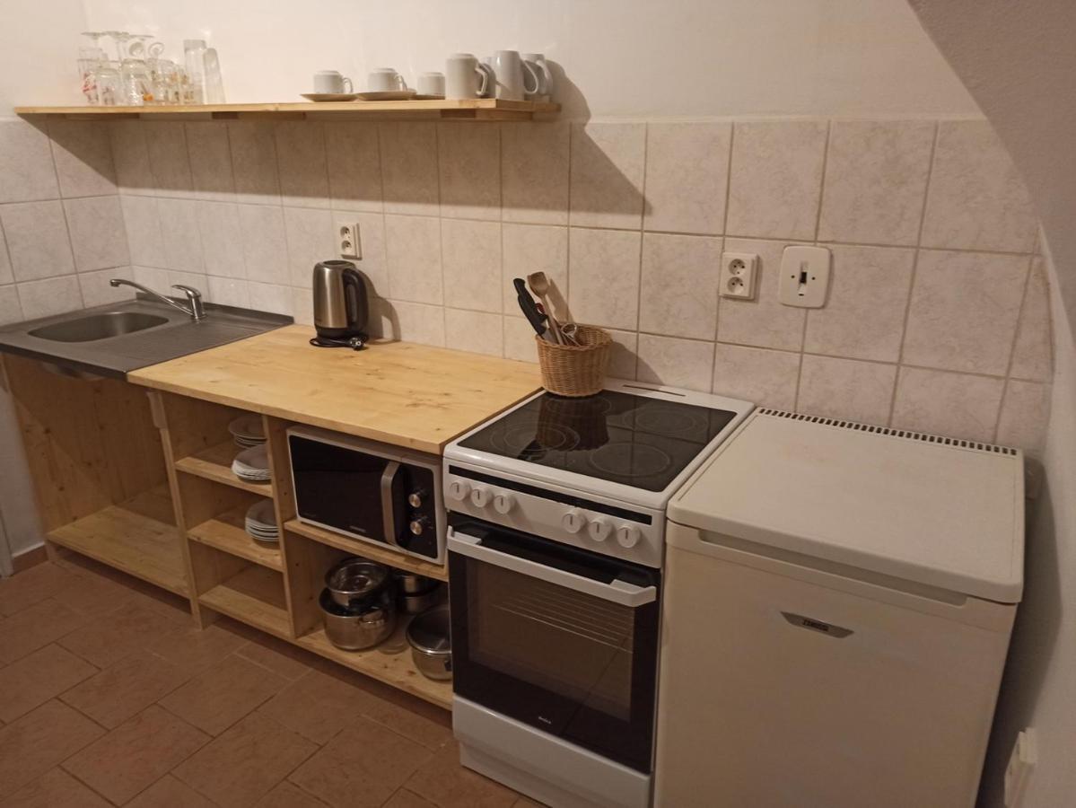 Apartmany Ziakova - Ubytovani Nove Hrady 111 Buitenkant foto