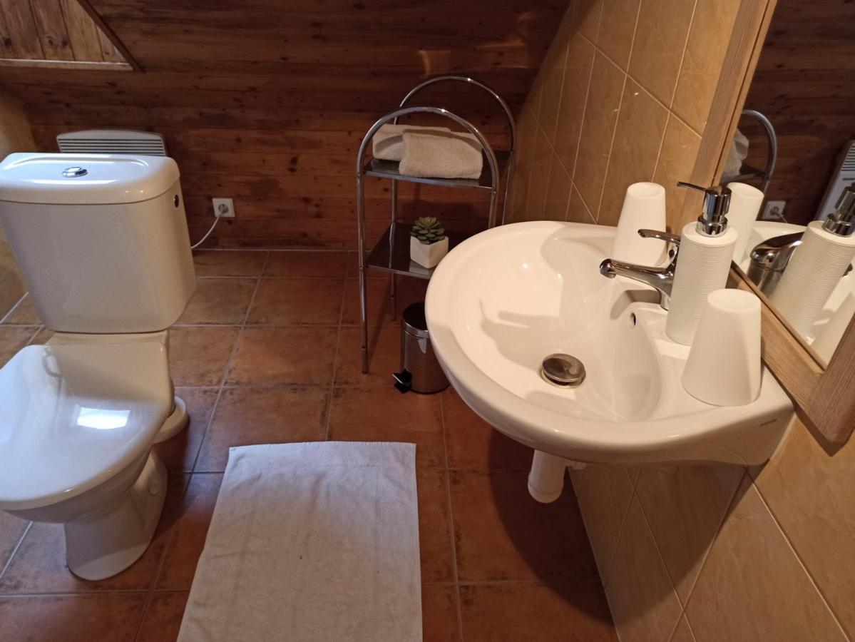 Apartmany Ziakova - Ubytovani Nove Hrady 111 Buitenkant foto