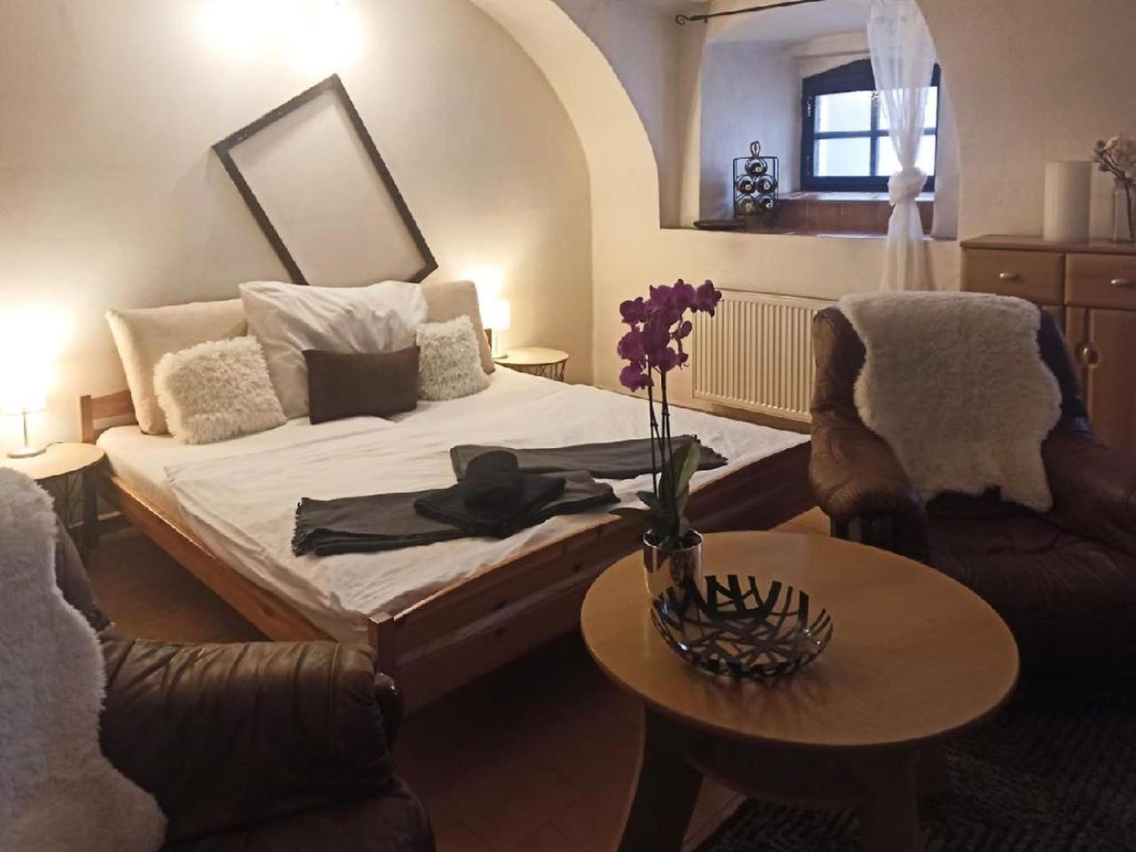 Apartmany Ziakova - Ubytovani Nove Hrady 111 Buitenkant foto