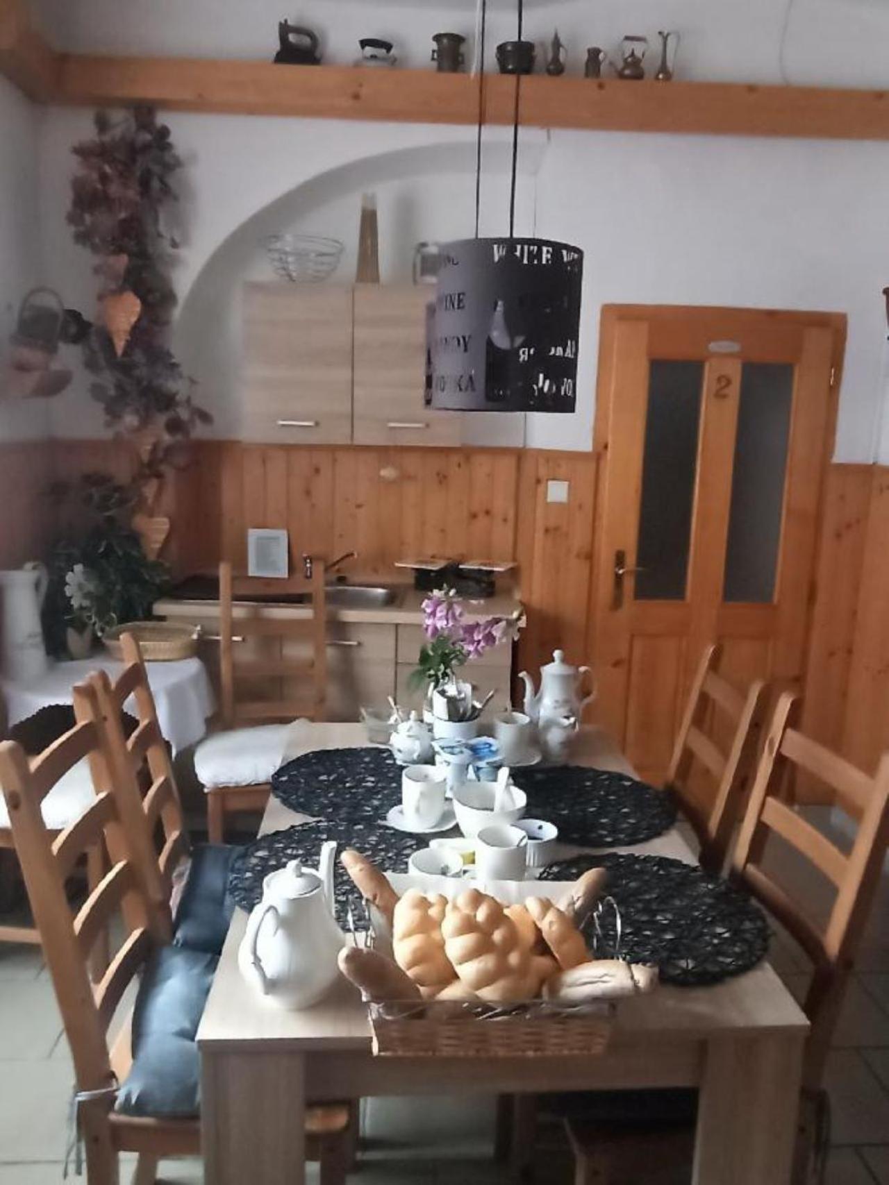 Apartmany Ziakova - Ubytovani Nove Hrady 111 Buitenkant foto